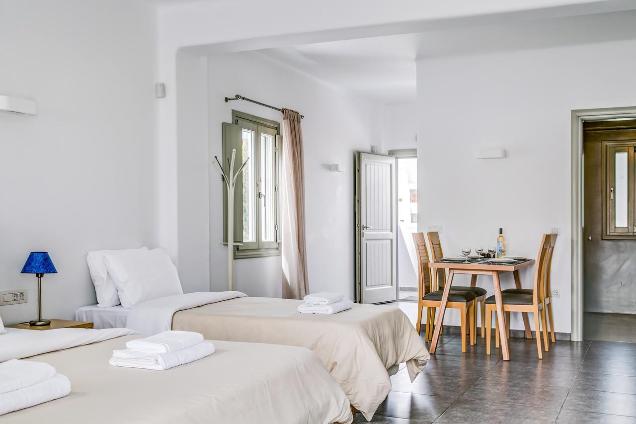 Santorini Blue Senses Villas Mesaria Esterno foto